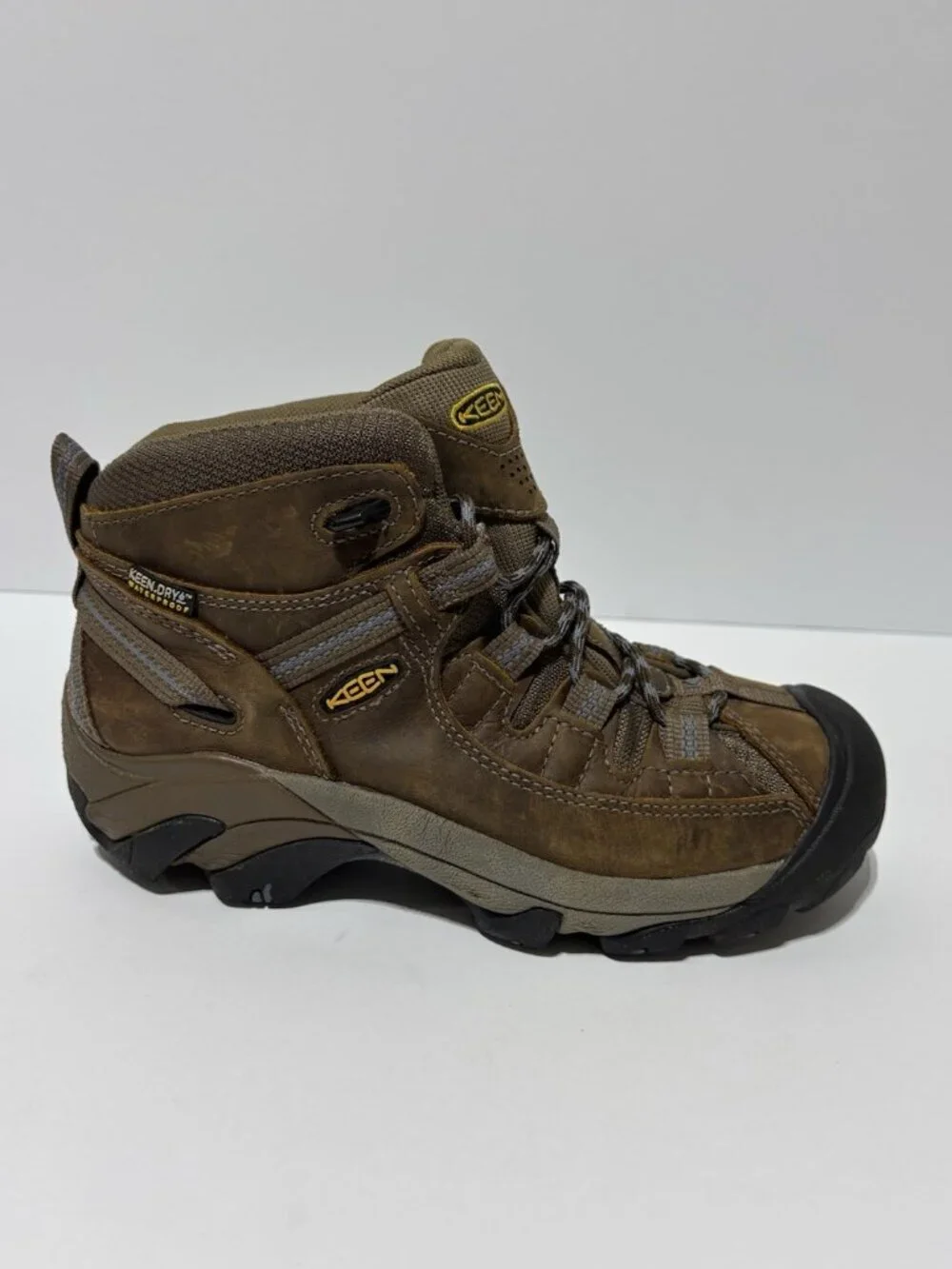 Keen Women’s Targhee II Mid Waterproof Hiking Boots Brown, Size 6 M
